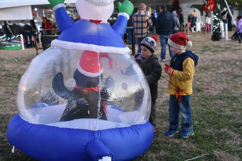 tree lighting 11-2019 248 (1024x683).jpg